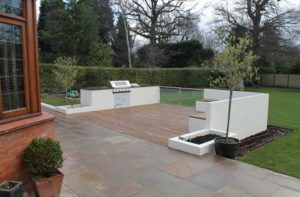 Landscaper in Bromley