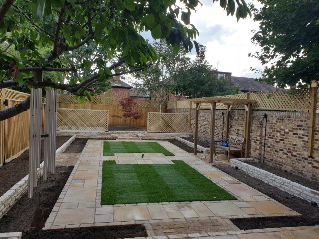 Landscaper in Spelthorne