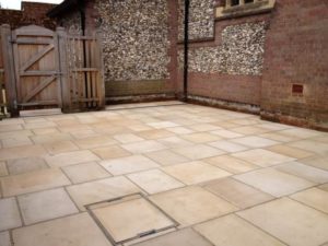 Landscaper in Luton